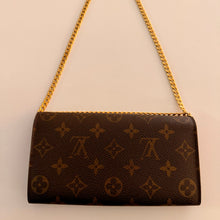 Load image into Gallery viewer, Authentic Louis Vuitton crossbody wallet
