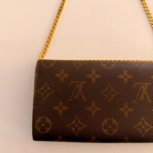Load image into Gallery viewer, Authentic Louis Vuitton crossbody wallet
