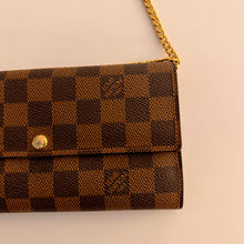 Load image into Gallery viewer, Authentic Louis Vuitton crossbody wallet
