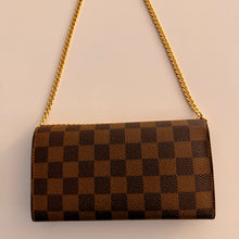 Load image into Gallery viewer, Authentic Louis Vuitton crossbody wallet
