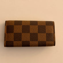 Load image into Gallery viewer, Authentic pre loved Louis Vuitton key holder
