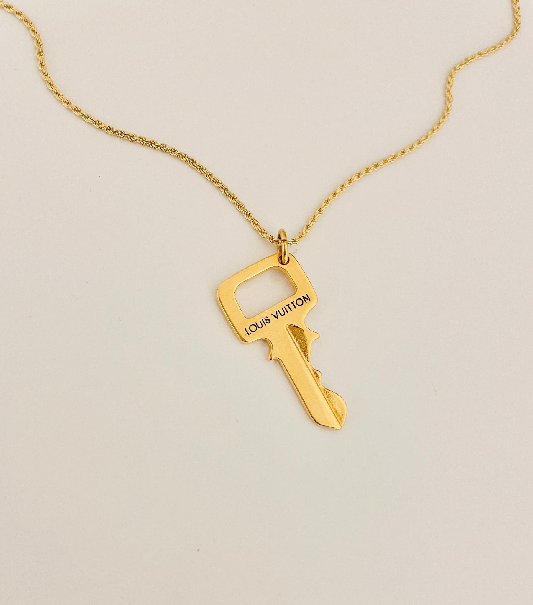 vuitton key necklace