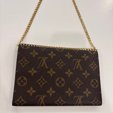 Load image into Gallery viewer, Authentic Louis Vuitton wallet with crossbody chain
