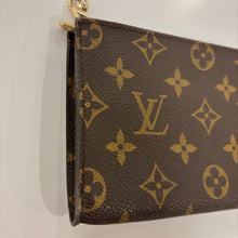 Load image into Gallery viewer, Authentic Louis Vuitton pochette with crossbody chain
