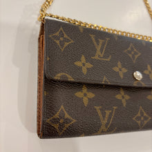 Load image into Gallery viewer, Authentic Louis Vuitton wallet with crossbody chain

