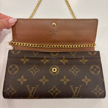 Load image into Gallery viewer, Authentic Louis Vuitton wallet with crossbody chain
