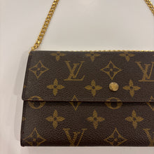Load image into Gallery viewer, Authentic Louis Vuitton wallet with crossbody chain
