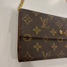 Load image into Gallery viewer, Authentic Louis Vuitton wallet with crossbody chain
