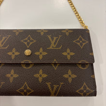 Load image into Gallery viewer, Authentic Louis Vuitton wallet with crossbody chain
