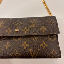 Load image into Gallery viewer, Authentic Louis Vuitton wallet with crossbody chain
