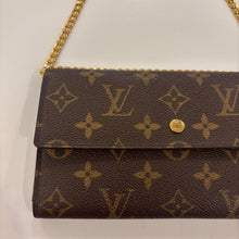 Load image into Gallery viewer, Authentic Louis Vuitton wallet with crossbody chain
