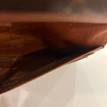 Load image into Gallery viewer, Authentic Louis Vuitton wallet with crossbody chain
