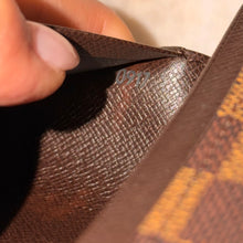 Load image into Gallery viewer, Authentic Louis Vuitton crossbody wallet
