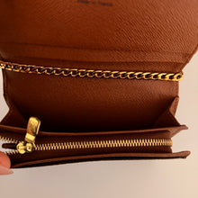 Load image into Gallery viewer, Authentic Louis Vuitton crossbody wallet
