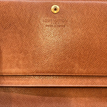 Load image into Gallery viewer, Authentic Louis Vuitton crossbody wallet
