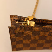Load image into Gallery viewer, Authentic Louis Vuitton crossbody pochette

