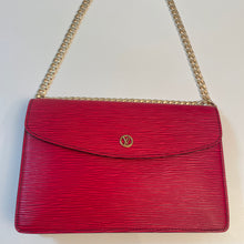 Load image into Gallery viewer, Authentic Louis Vuitton clutch with chain - small size
