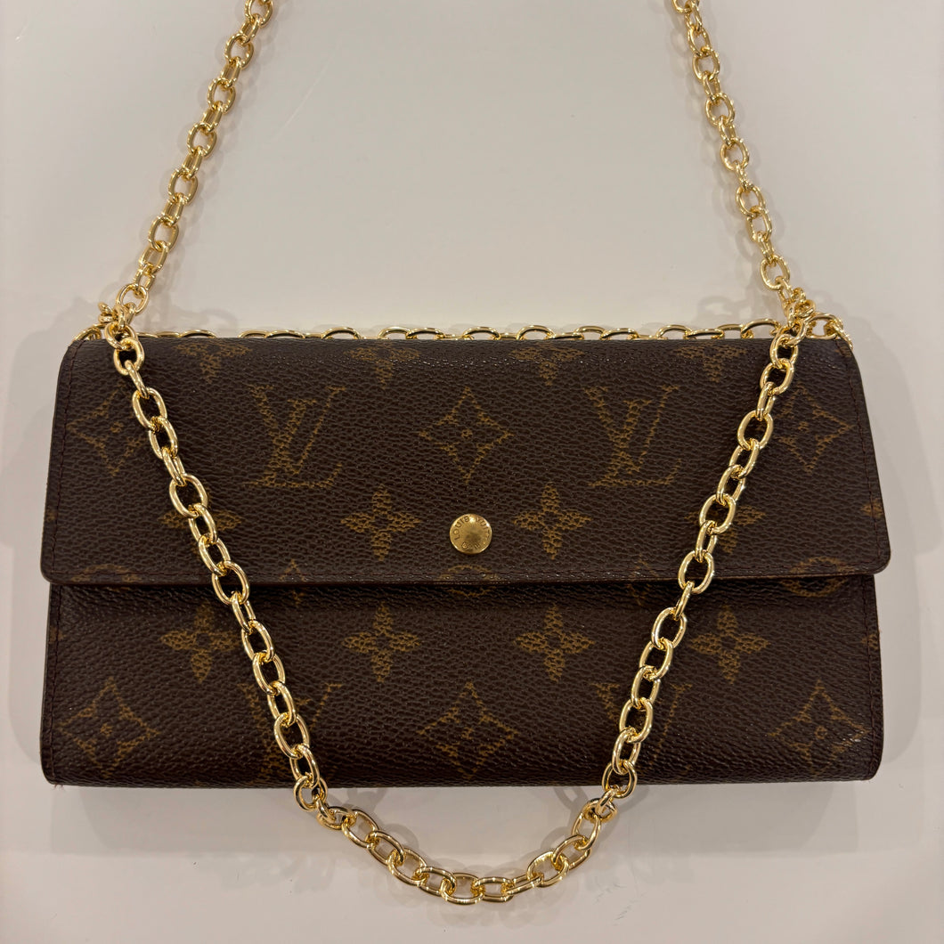 Authentic Louis Vuitton crossbody wallet - with shoulder chain