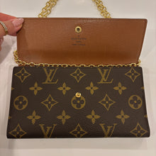 Load image into Gallery viewer, Authentic Louis Vuitton crossbody wallet - with shoulder chain
