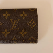 Load image into Gallery viewer, Authentic pre loved Louis Vuitton card holder
