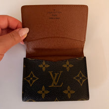 Load image into Gallery viewer, Authentic pre loved Louis Vuitton card holder
