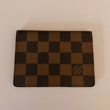 Load image into Gallery viewer, Authentic pre loved Louis Vuitton card holder
