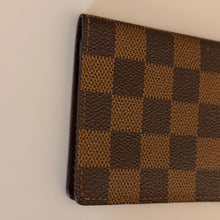 Load image into Gallery viewer, Authentic pre loved Louis Vuitton card holder
