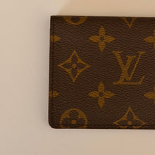 Load image into Gallery viewer, Authentic pre loved Louis Vuitton card holder
