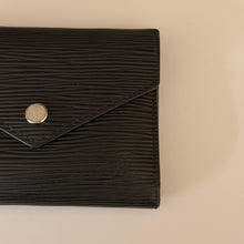 Load image into Gallery viewer, Authentic pre loved Louis Vuitton wallet
