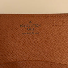 Load image into Gallery viewer, Authentic pre loved Louis Vuitton card holder
