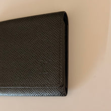 Load image into Gallery viewer, Authentic pre loved Louis Vuitton card holder
