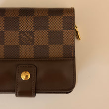 Load image into Gallery viewer, Authentic pre loved Louis Vuitton wallet
