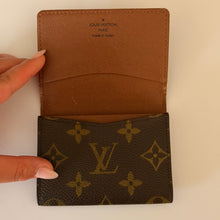 Load image into Gallery viewer, Authentic pre loved Louis Vuitton card holder
