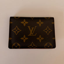 Load image into Gallery viewer, Authentic pre loved Louis Vuitton card holder
