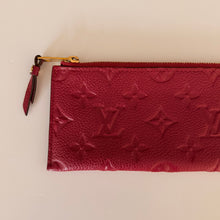 Load image into Gallery viewer, Authentic pre loved Louis Vuitton wallet
