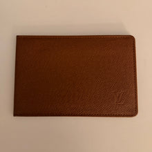 Load image into Gallery viewer, Authentic pre loved Louis Vuitton card holder
