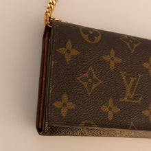 Load image into Gallery viewer, Authentic Louis Vuitton crossbody wallet
