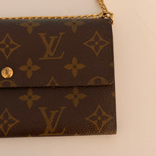 Load image into Gallery viewer, Authentic Louis Vuitton crossbody wallet
