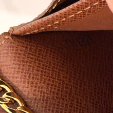 Load image into Gallery viewer, Authentic Louis Vuitton crossbody wallet
