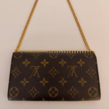 Load image into Gallery viewer, Authentic Louis Vuitton crossbody wallet
