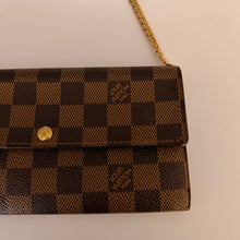 Load image into Gallery viewer, Authentic Louis Vuitton crossbody wallet
