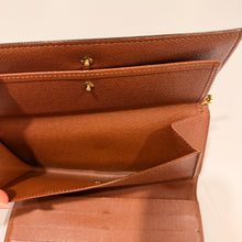 Load image into Gallery viewer, Authentic Louis Vuitton crossbody wallet
