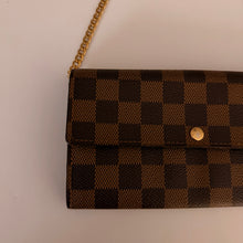 Load image into Gallery viewer, Authentic Louis Vuitton crossbody wallet
