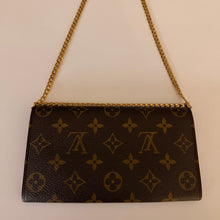 Load image into Gallery viewer, Authentic Louis Vuitton crossbody wallet
