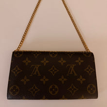 Load image into Gallery viewer, Authentic Louis Vuitton crossbody wallet

