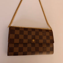 Load image into Gallery viewer, Authentic Louis Vuitton crossbody wallet

