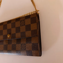 Load image into Gallery viewer, Authentic Louis Vuitton crossbody wallet
