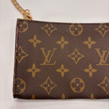 Load image into Gallery viewer, Authentic Louis Vuitton crossbody pochette
