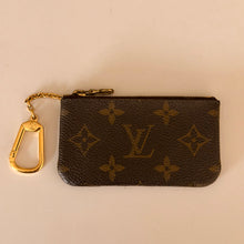Load image into Gallery viewer, Authentic pre loved Louis Vuitton key pouch
