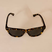 Load image into Gallery viewer, Authentic Burberry sunglasses
